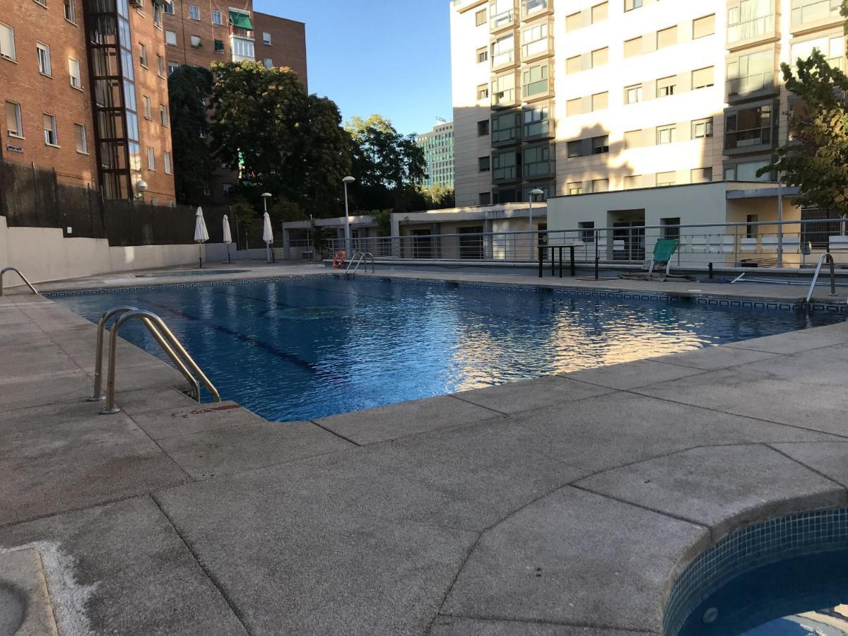 Super Deluxe Villa With Free Parking Madrid Center Exterior photo